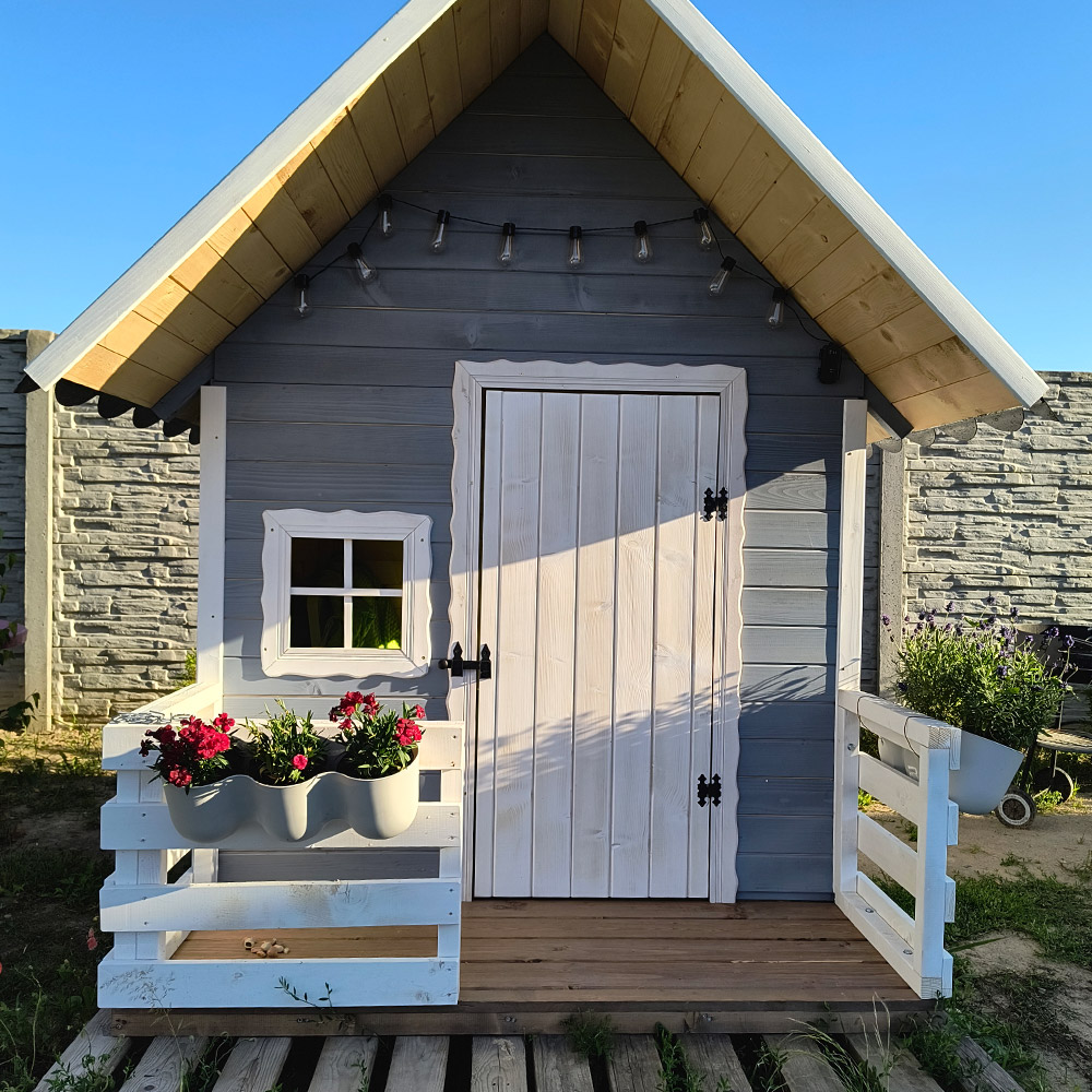 duzy-domek-dla-4-latka szary duży domek ogrodowy dla 4 latka